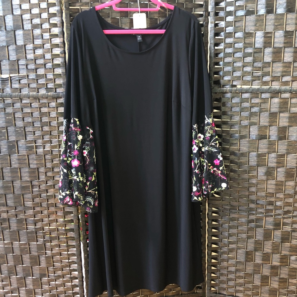 Prelude Black Graceful Dress